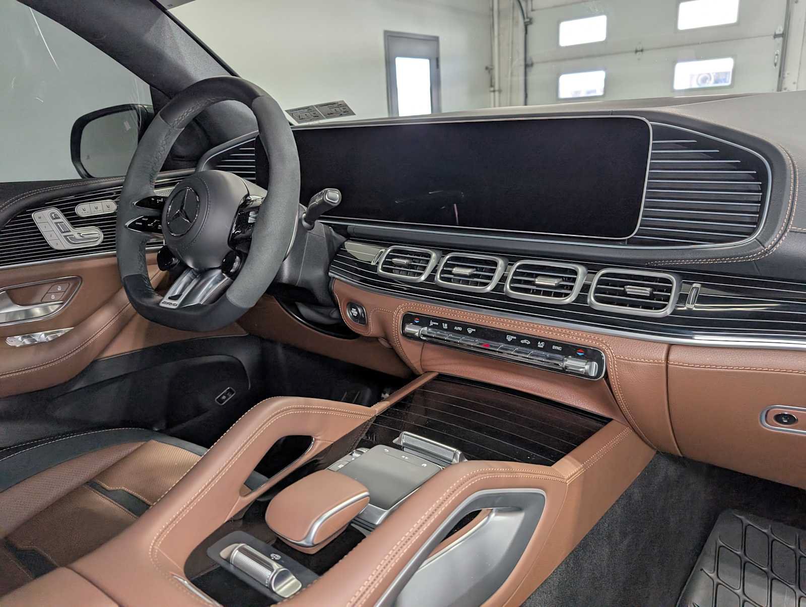 Certified 2026 Mercedes-Benz GLE 53 AMG 4MATIC Coupe image 33