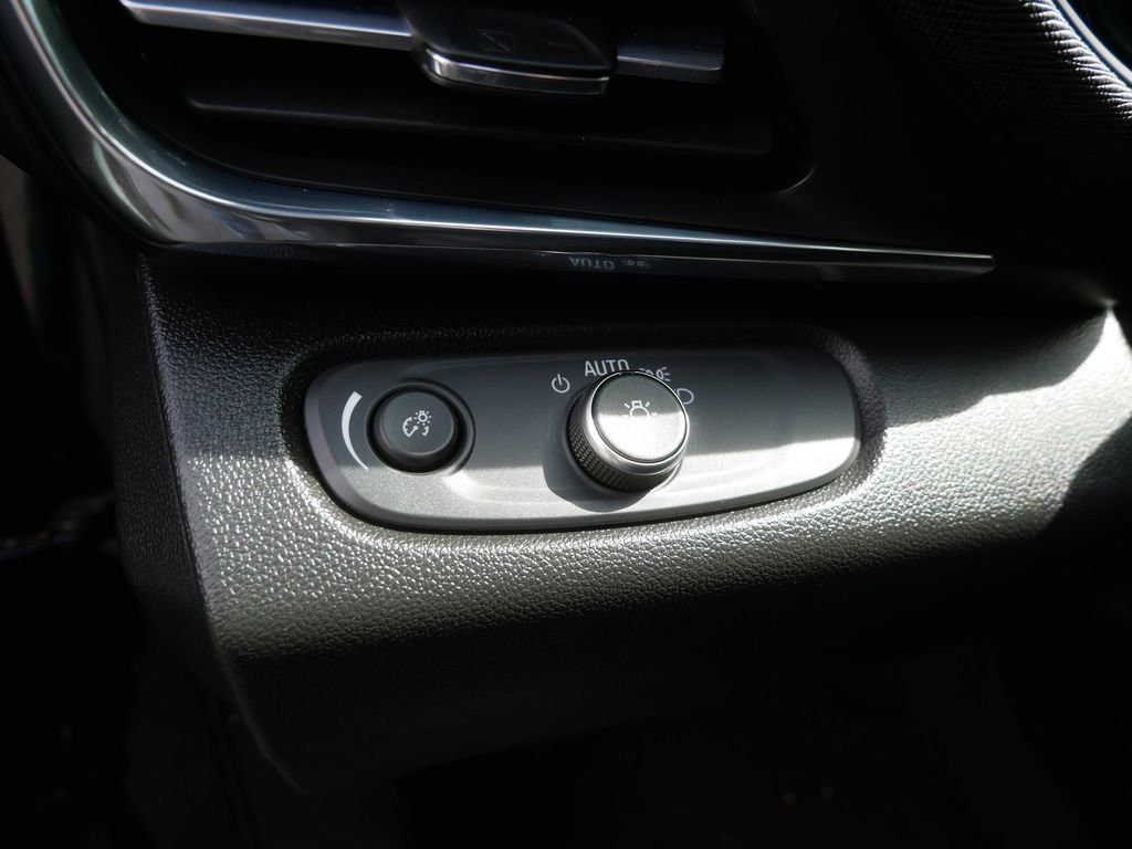 Certified 2024 Buick Envista Preferred w/ Convenience I Package image 43