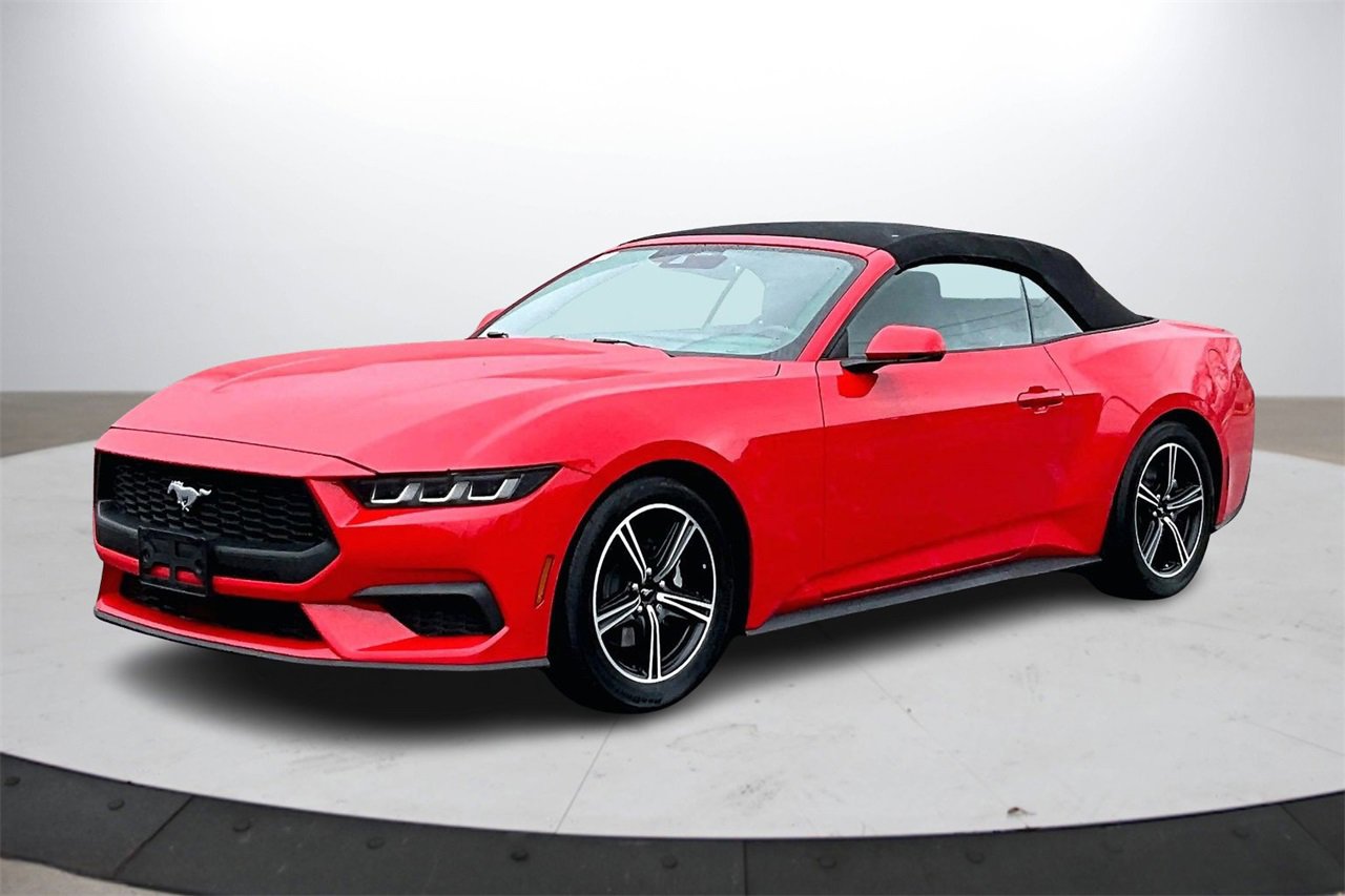 Used 2024 Ford Mustang Premium image 4