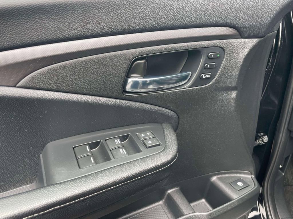 Certified 2024 Honda Ridgeline RTL image 18