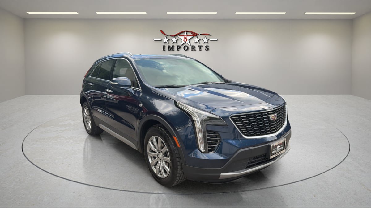 Used 2022 Cadillac XT4 Premium Luxury w/ Cold Weather Package AWD/4WD image 7