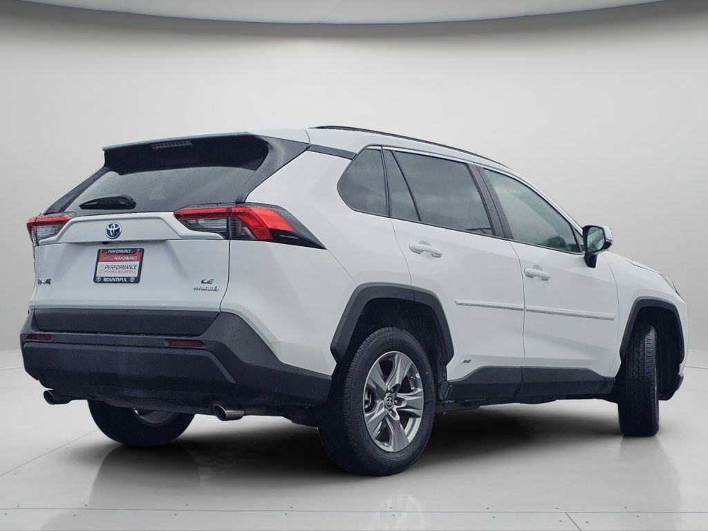 Used 2024 Toyota RAV4 LE AWD/4WD image 23