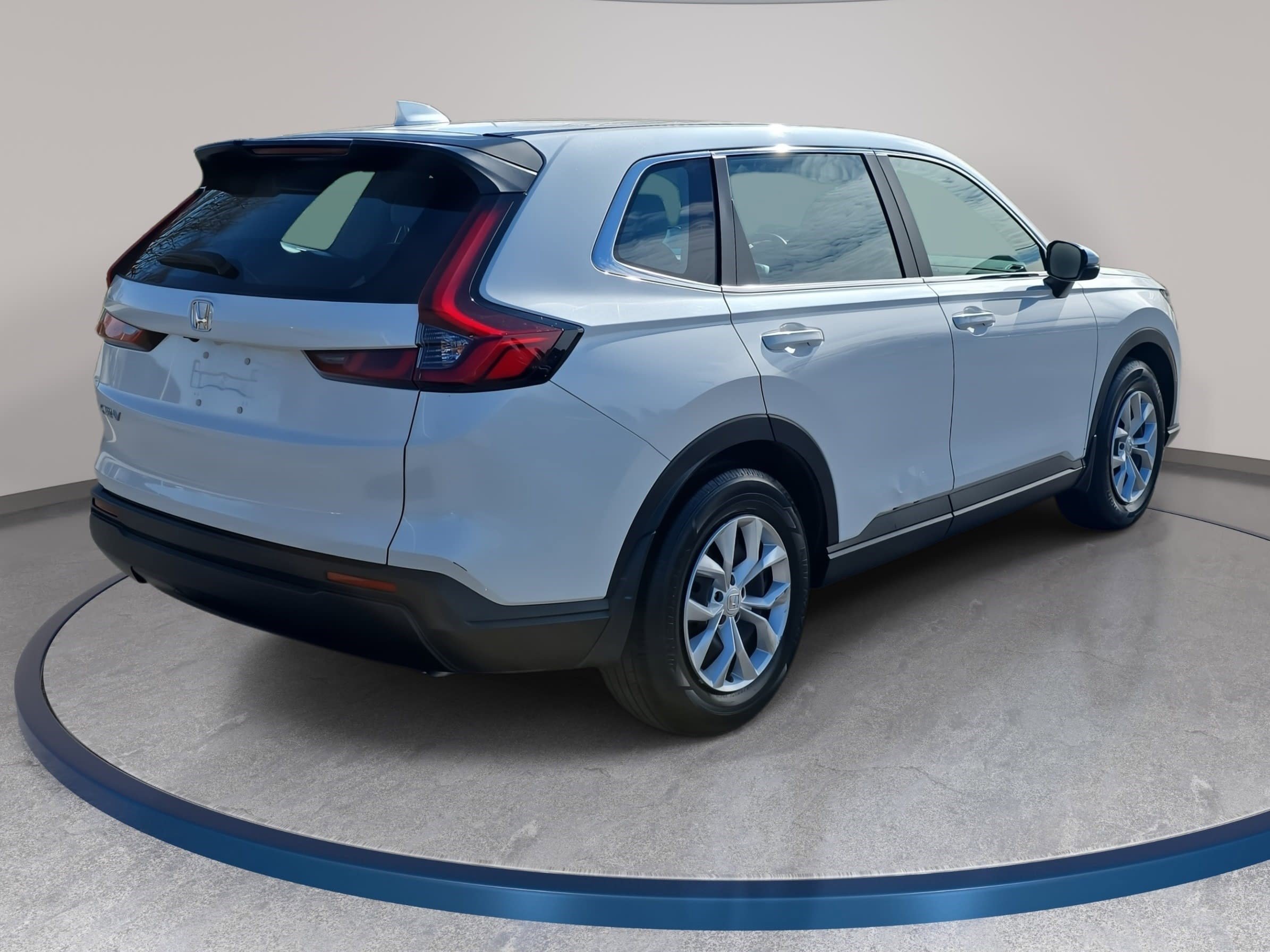 Used 2023 Honda CR-V LX image 5