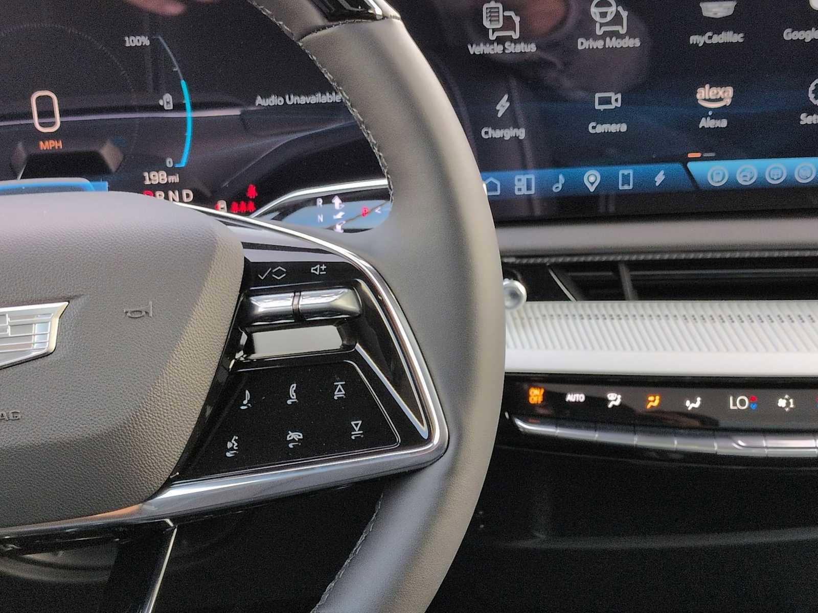 New 2025 Cadillac Optiq Luxury 1 image 16