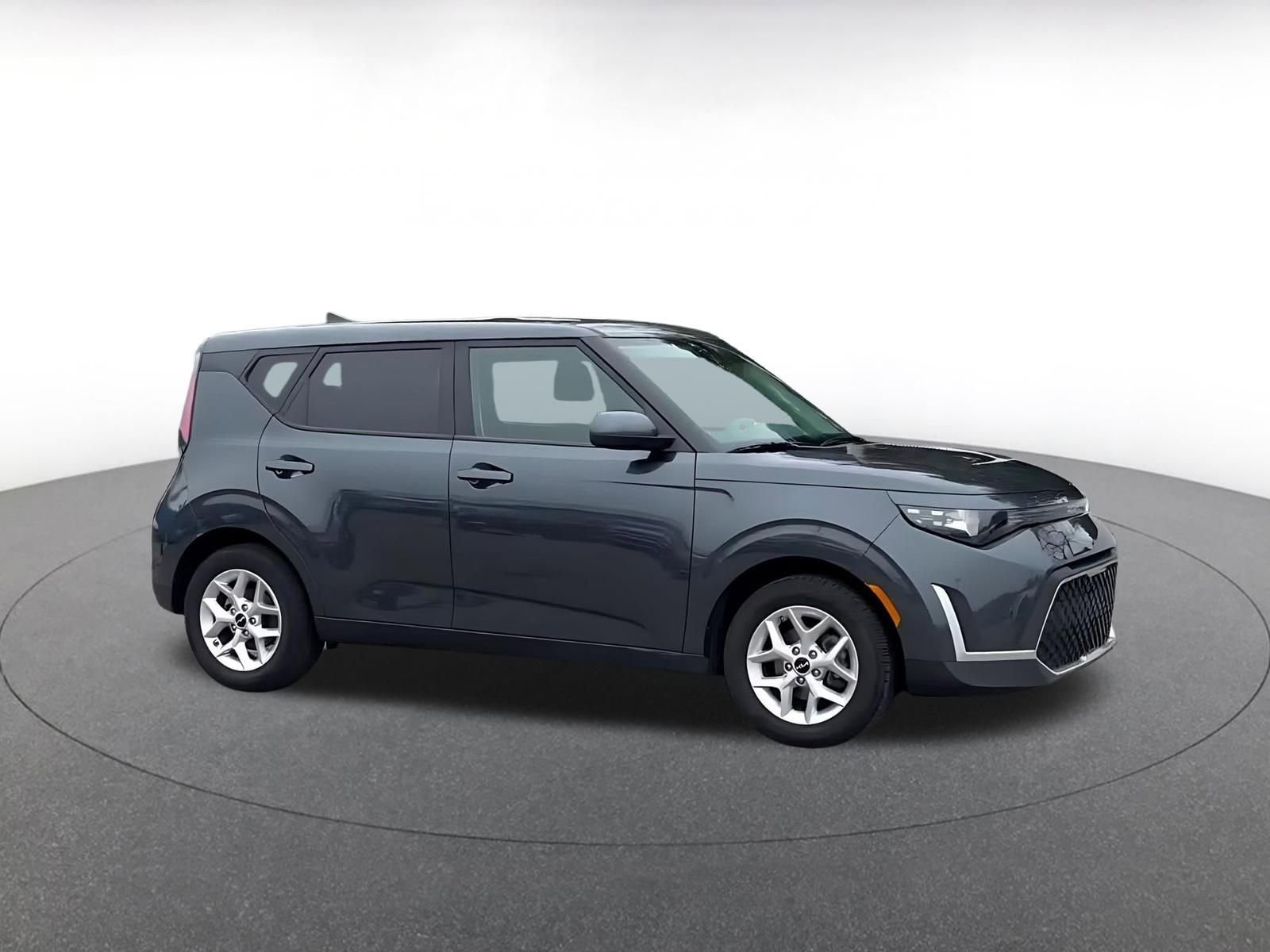 Used 2025 Kia Soul LX w/ LX Technology Package FWD video 2
