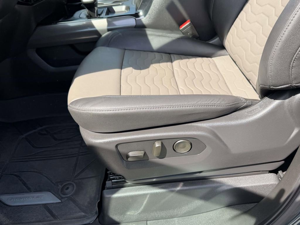 Used 2026 Chevrolet Silverado 1500 ZR2 AWD/4WD image 17