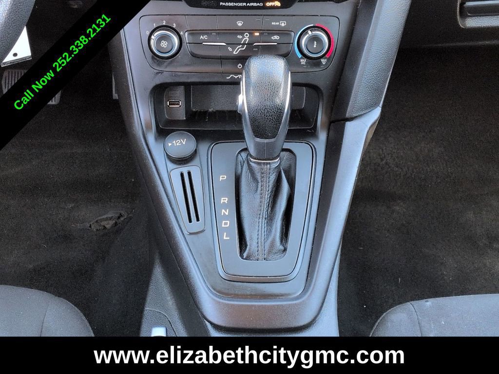 Used 2018 Ford Focus SE FWD image 18