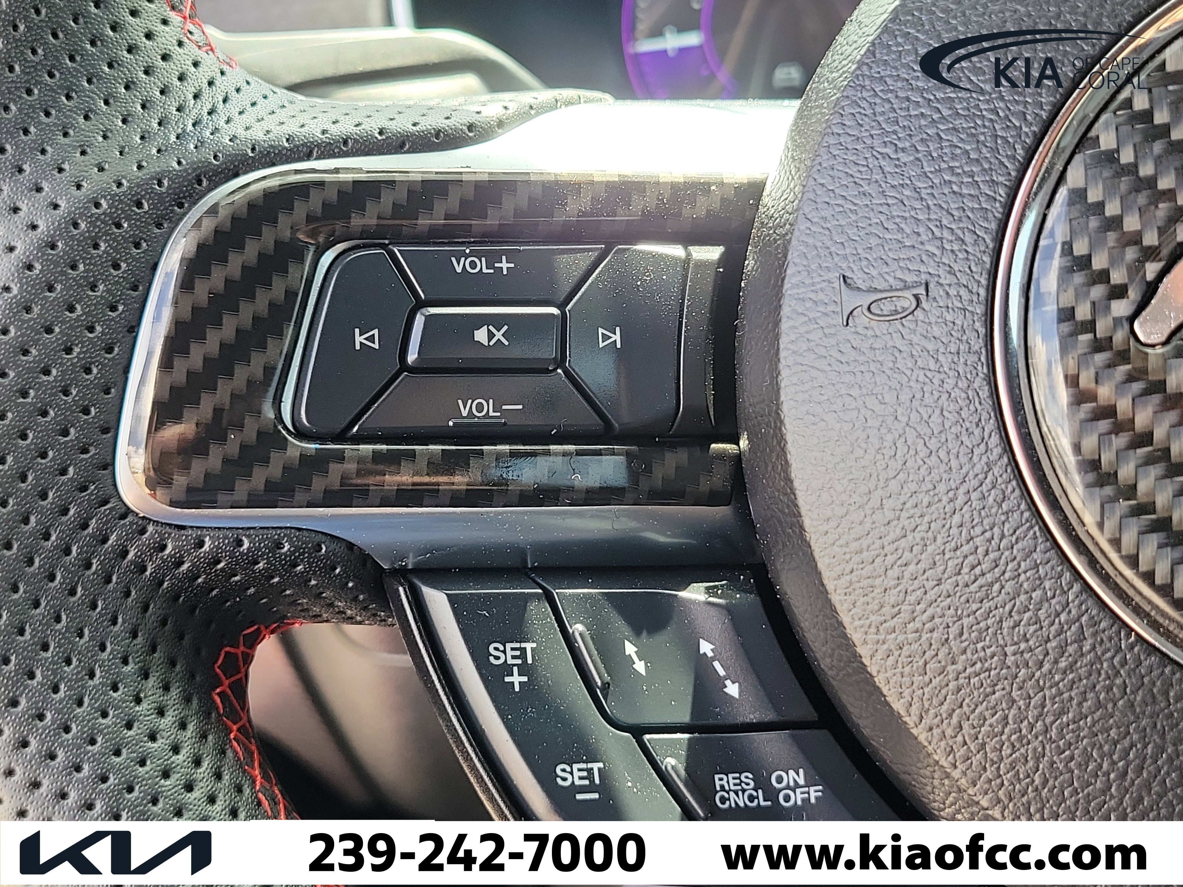 Used 2018 Ford Mustang GT Premium w/ GT Performance Package RWD image 17