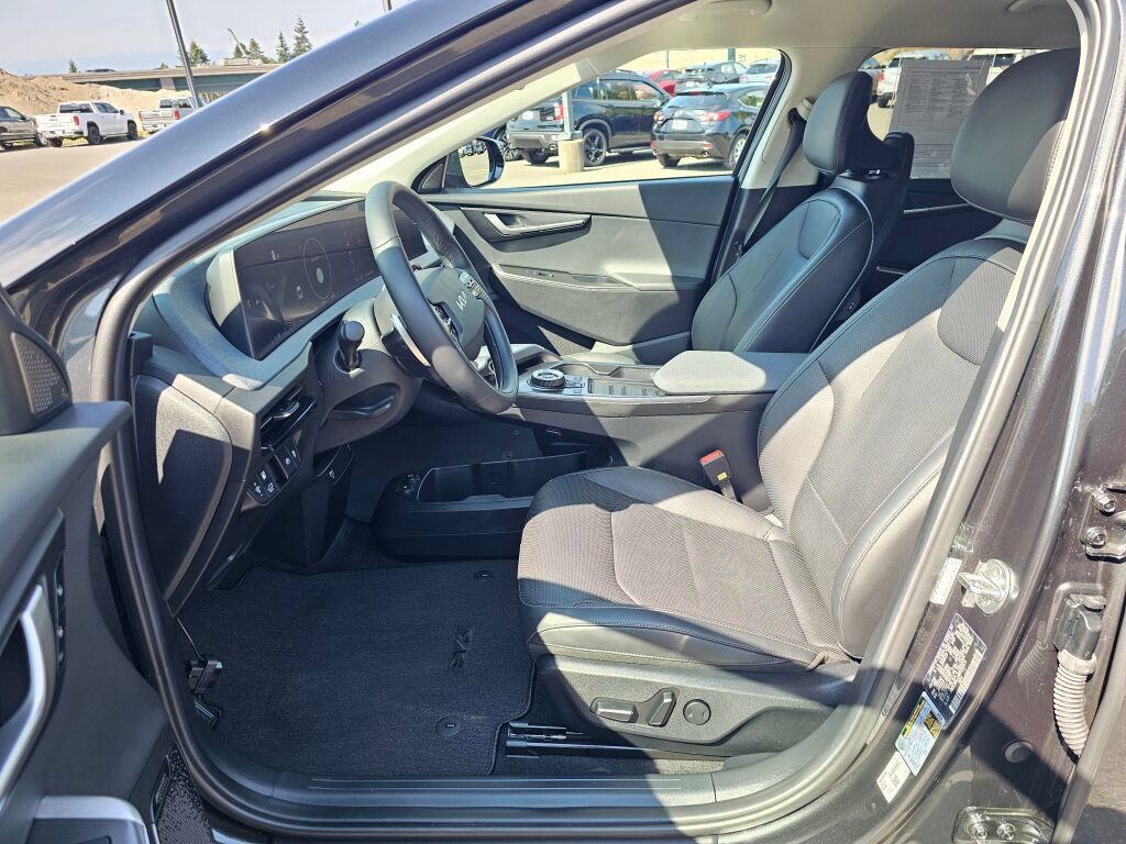 Certified 2024 Kia EV6 Wind w/ Wind Technology Package AWD/4WD image 20