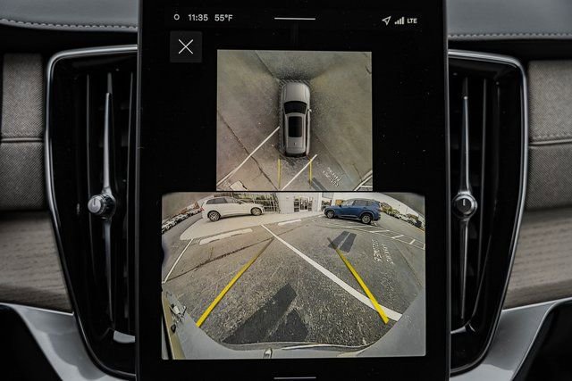 New 2026 Volvo XC90 B6 Plus w/ Protection Package Premier image 39