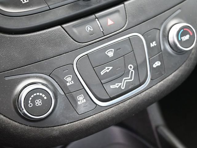 Used 2025 Chevrolet Malibu LS image 32