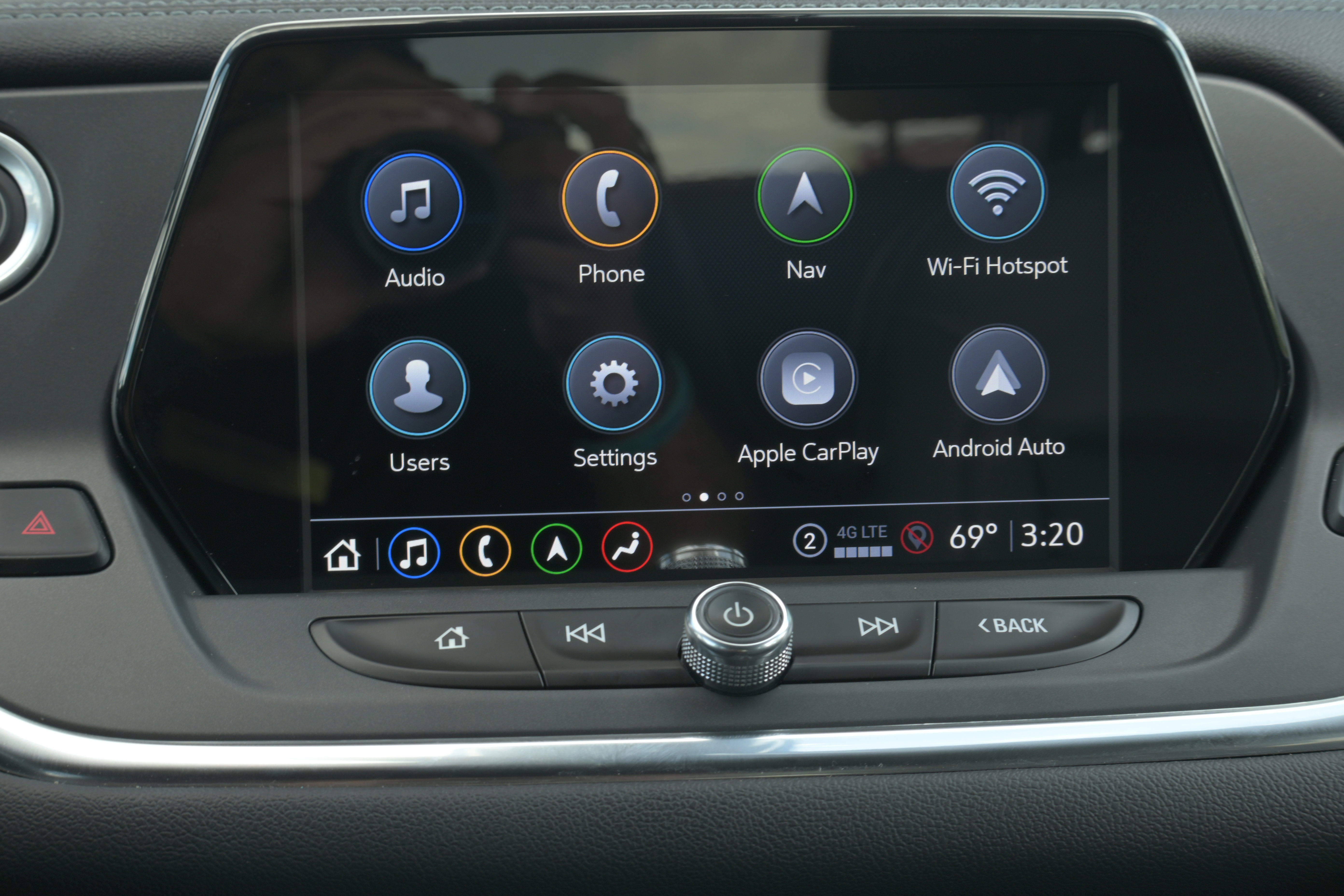 Used 2022 Chevrolet Blazer LT w/ Sound & Technology Package AWD/4WD image 12