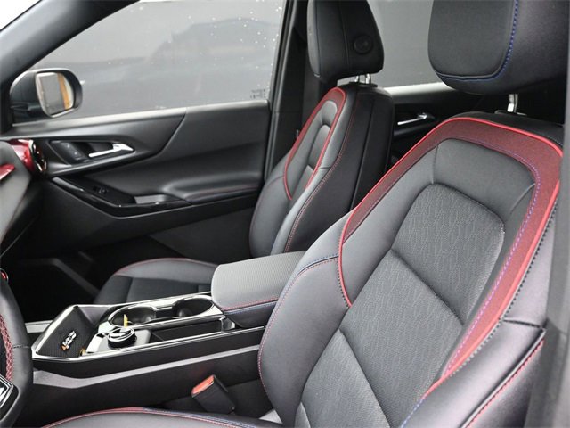 Used 2025 Chevrolet Equinox RS image 8