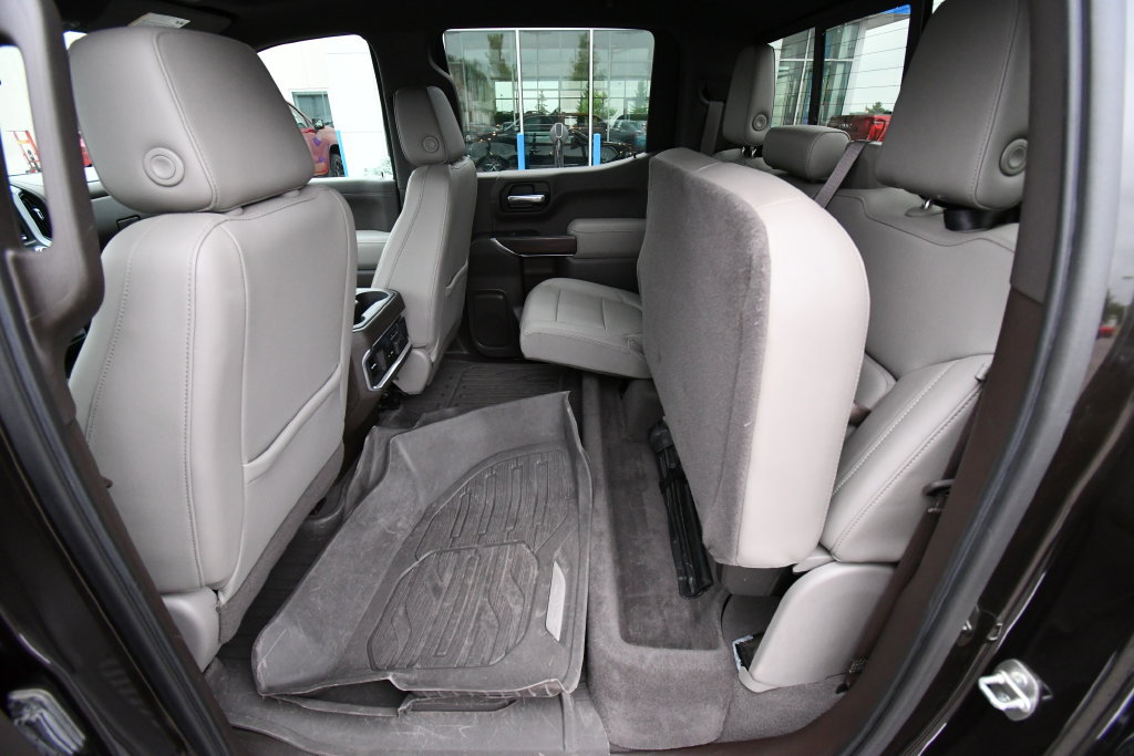 Used 2020 GMC Sierra 1500 SLT w/ SLT Premium Plus Package AWD/4WD image 17