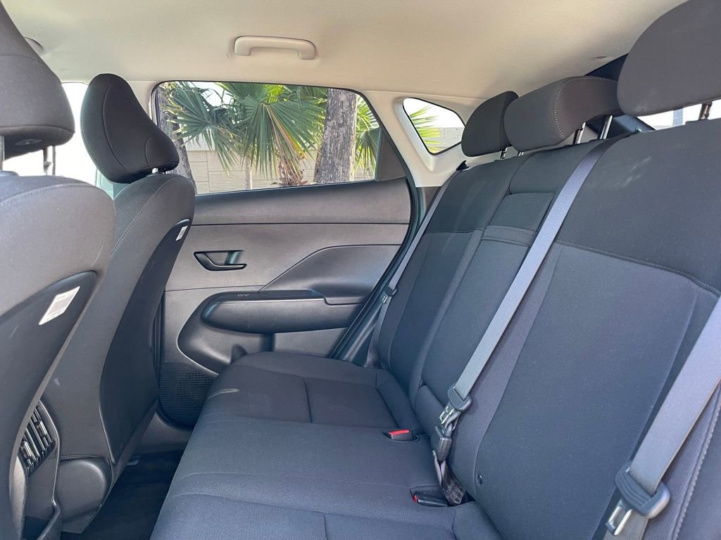 Used 2024 Hyundai Kona SEL image 16