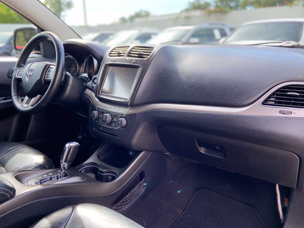 Used 2017 Dodge Journey Crossroad FWD image 18