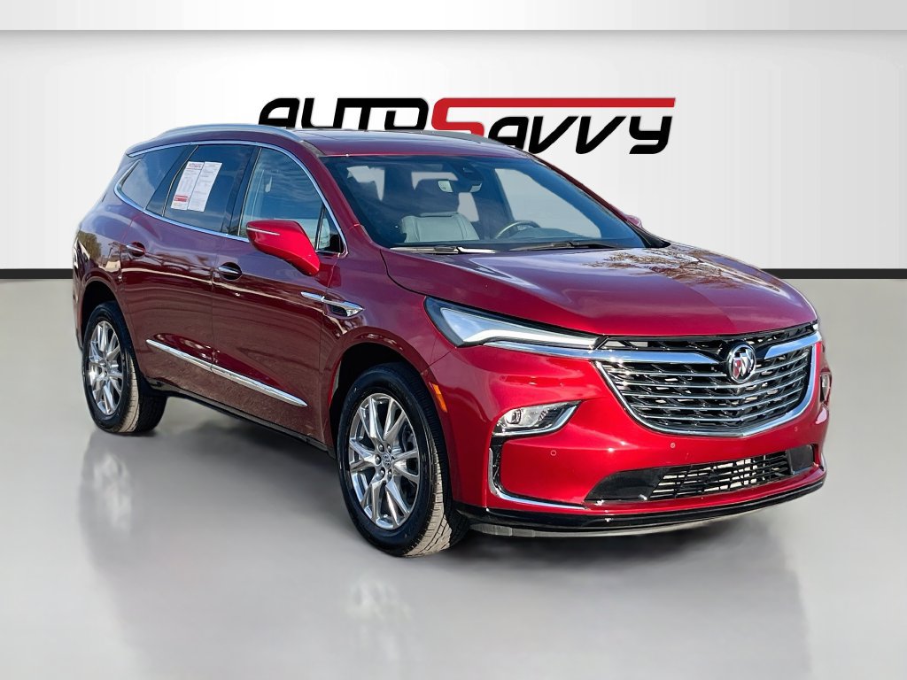 Used 2024 Buick Enclave Essence w/ Experience Buick Package FWD image 1