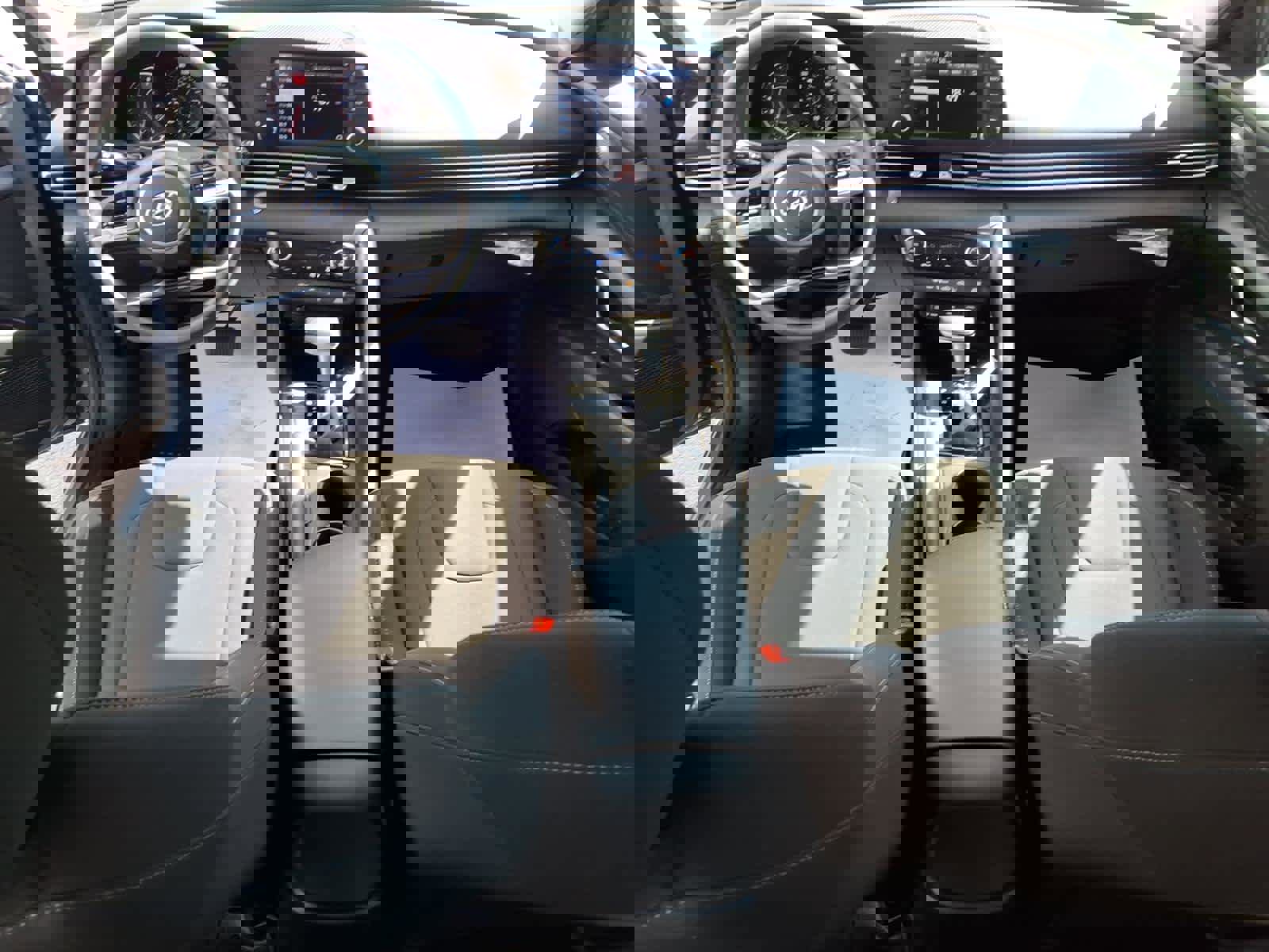 Used 2023 Hyundai Elantra SEL image 8