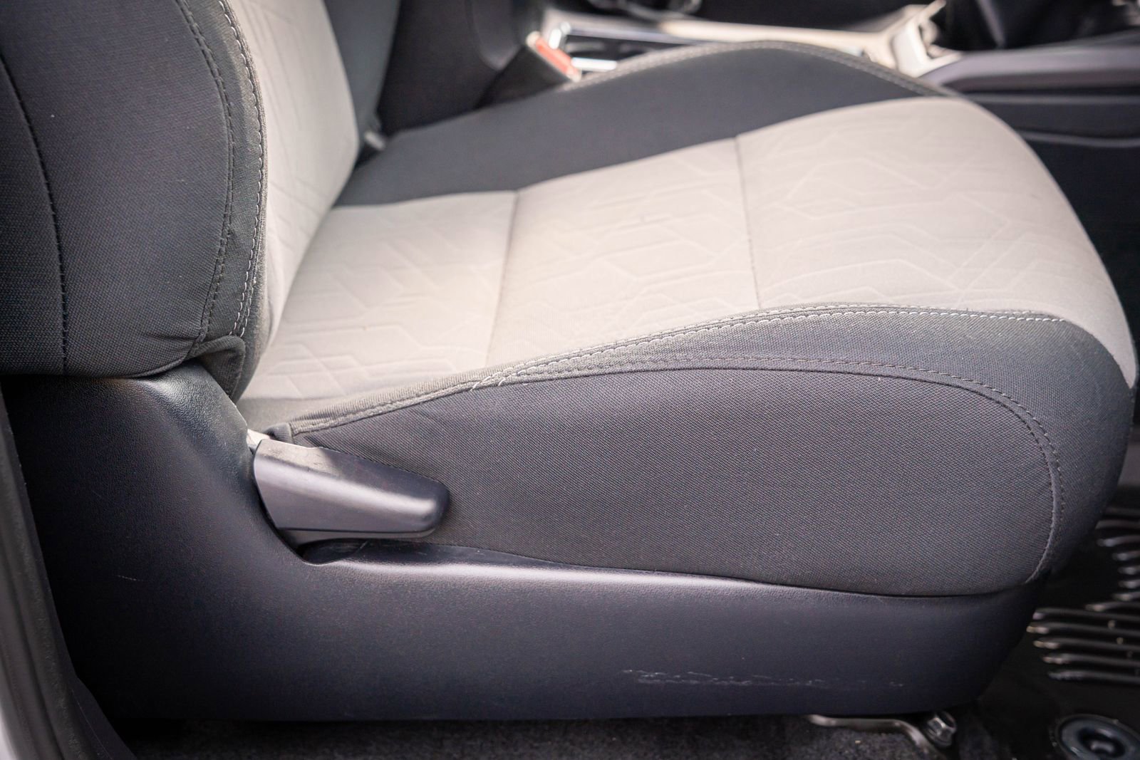 Used 2020 Toyota Tacoma TRD Off-Road image 31