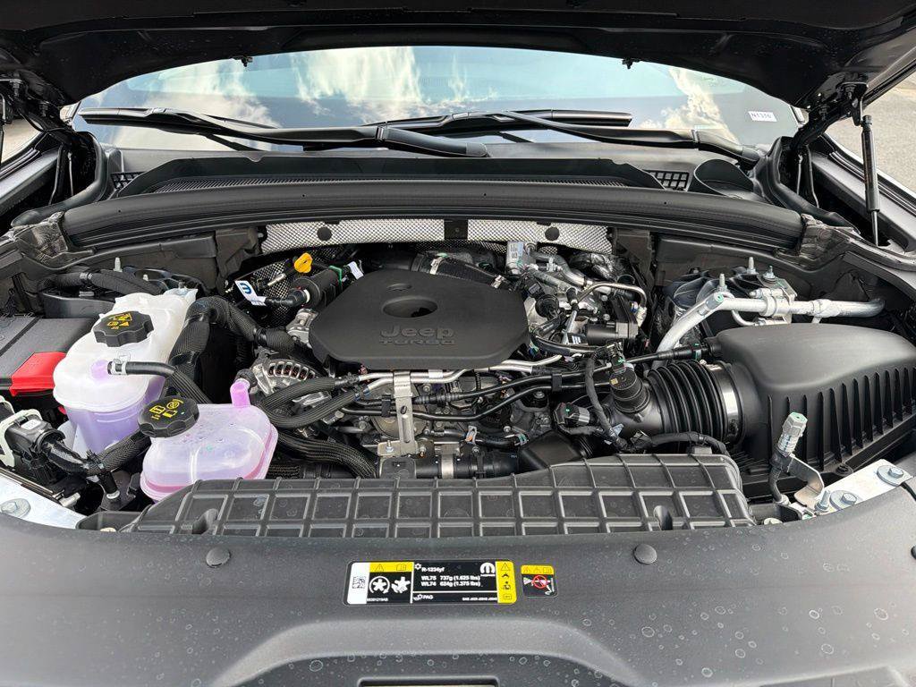 New 2026 Jeep Grand Cherokee Limited w/ Limited Altitude Package RWD image 8