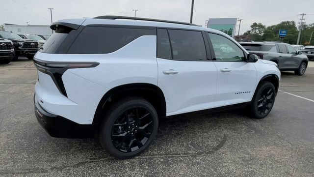 New 2026 Chevrolet Traverse RS w/ LPO, Floor Liner Package AWD/4WD image 2