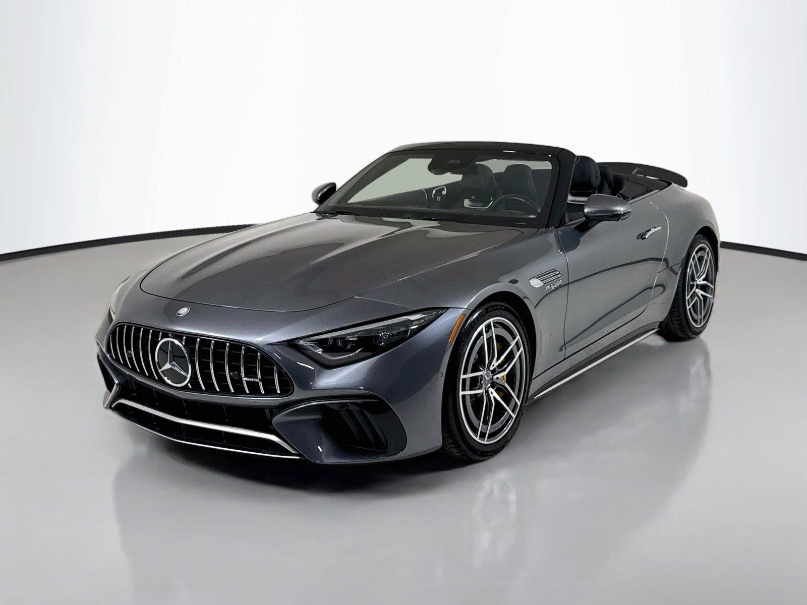Used 2025 Mercedes-Benz SL 63 AMG 4MATIC image 10