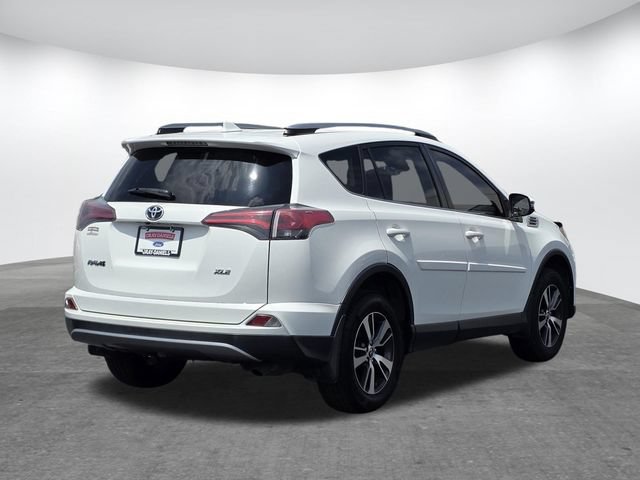 Used 2018 Toyota RAV4 XLE w/ Plus Extra Value Package FWD image 4