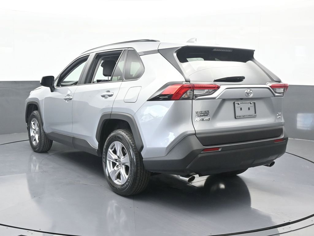 Used 2025 Toyota RAV4 XLE image 4