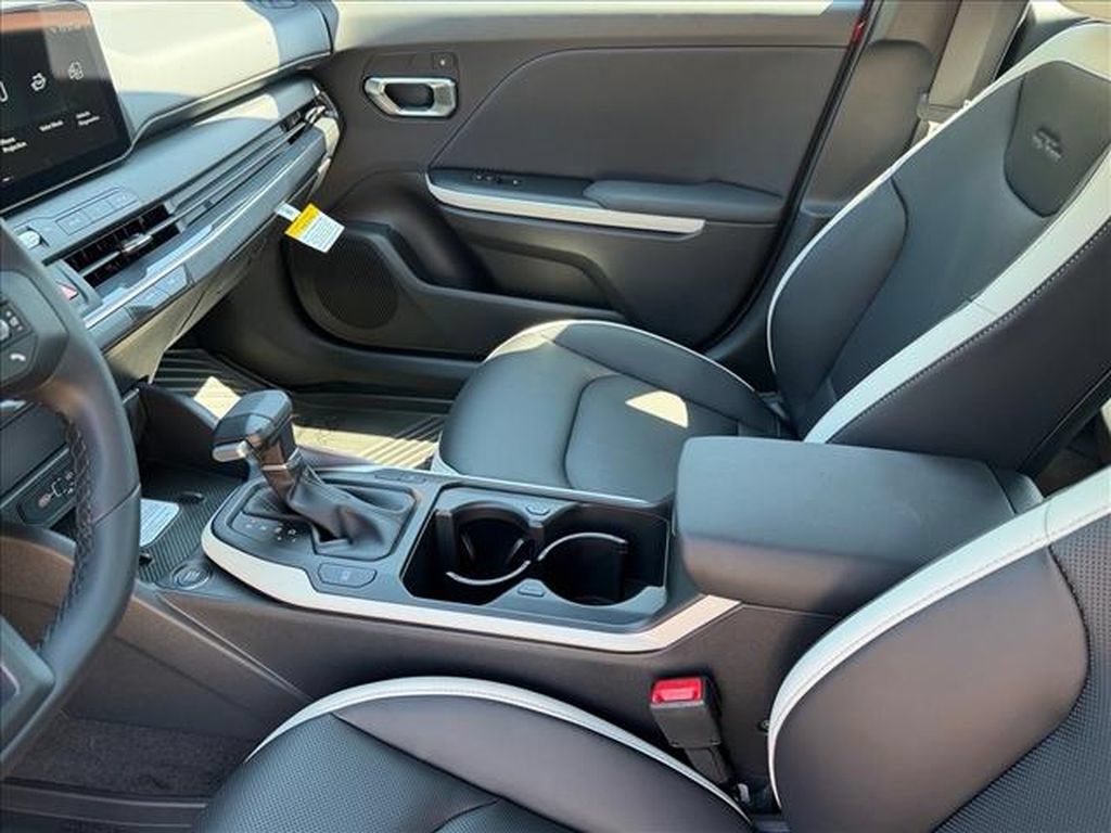 New 2026 Kia K4 GT-Line w/ GT-Line Sunroof Package FWD image 12