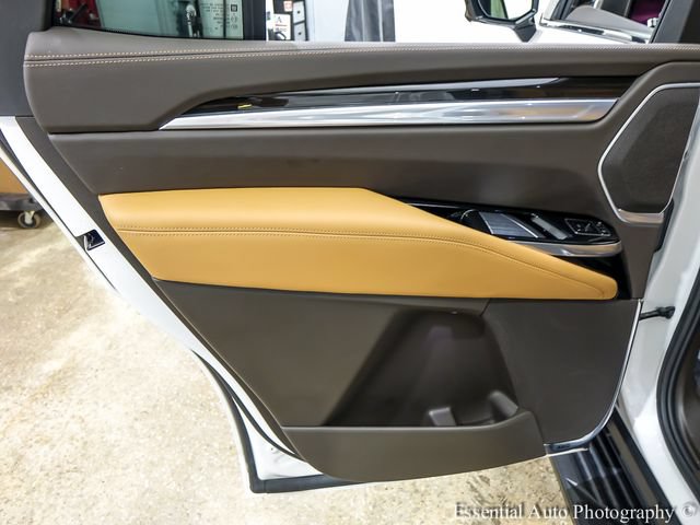 Certified 2025 Cadillac Escalade Premium Luxury w/ LPO, Floor Liner Package AWD/4WD image 24