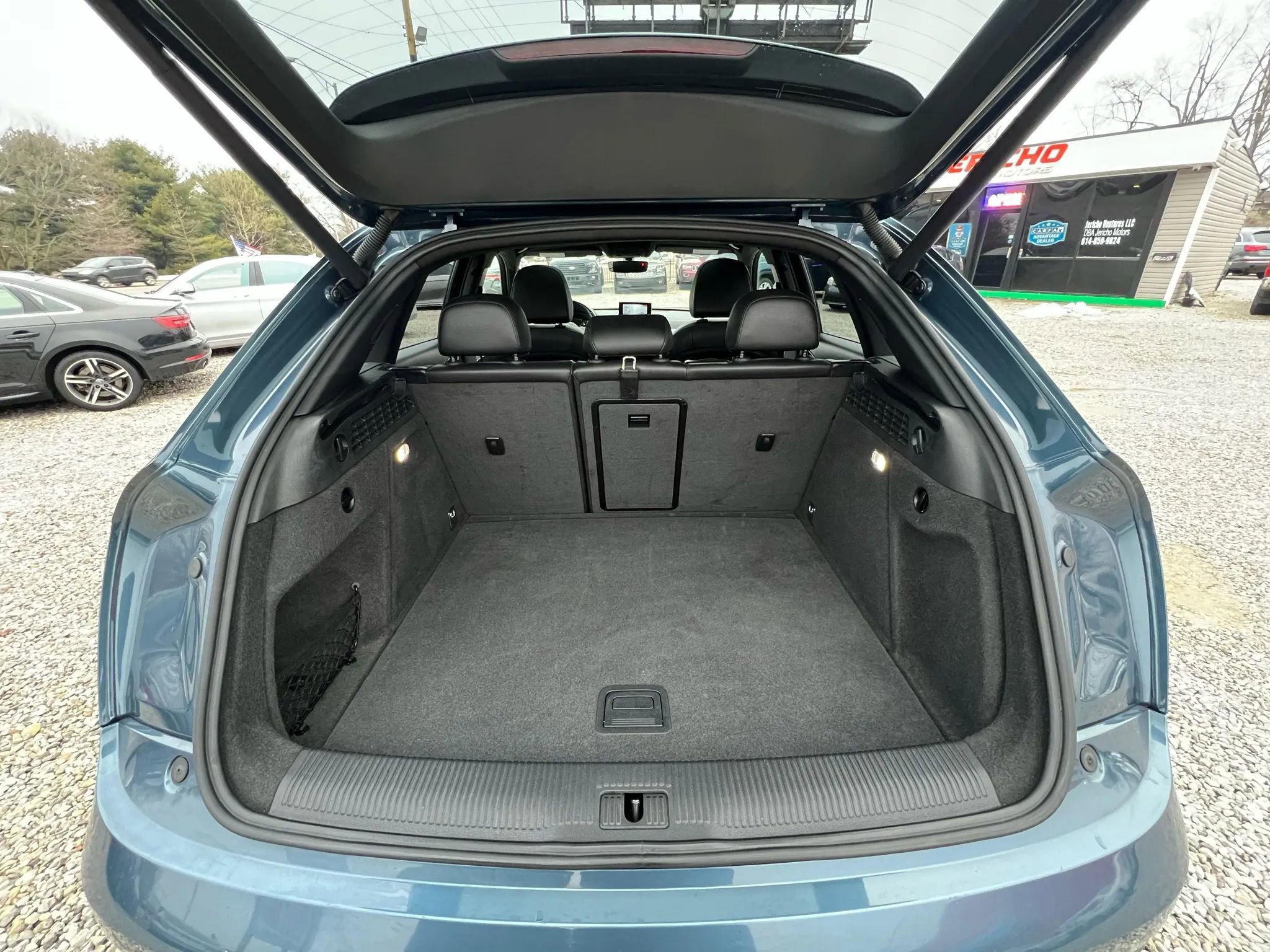 Used 2018 Audi Q3 2.0T Premium w/ Convenience Package image 14