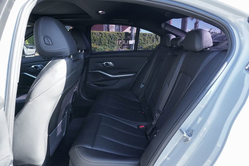 Used 2023 BMW M340i w/ Shadowloine Package image 38