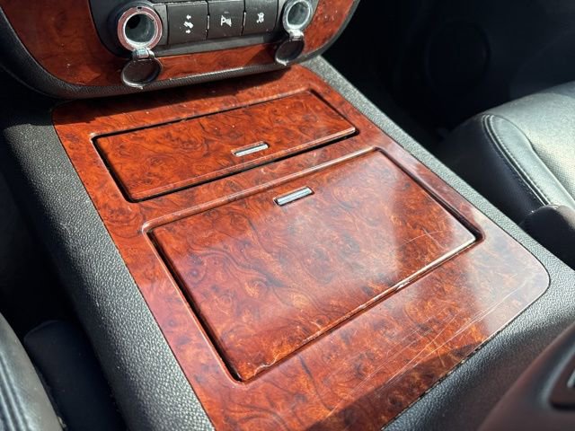 Used 2009 Chevrolet Suburban LTZ image 18