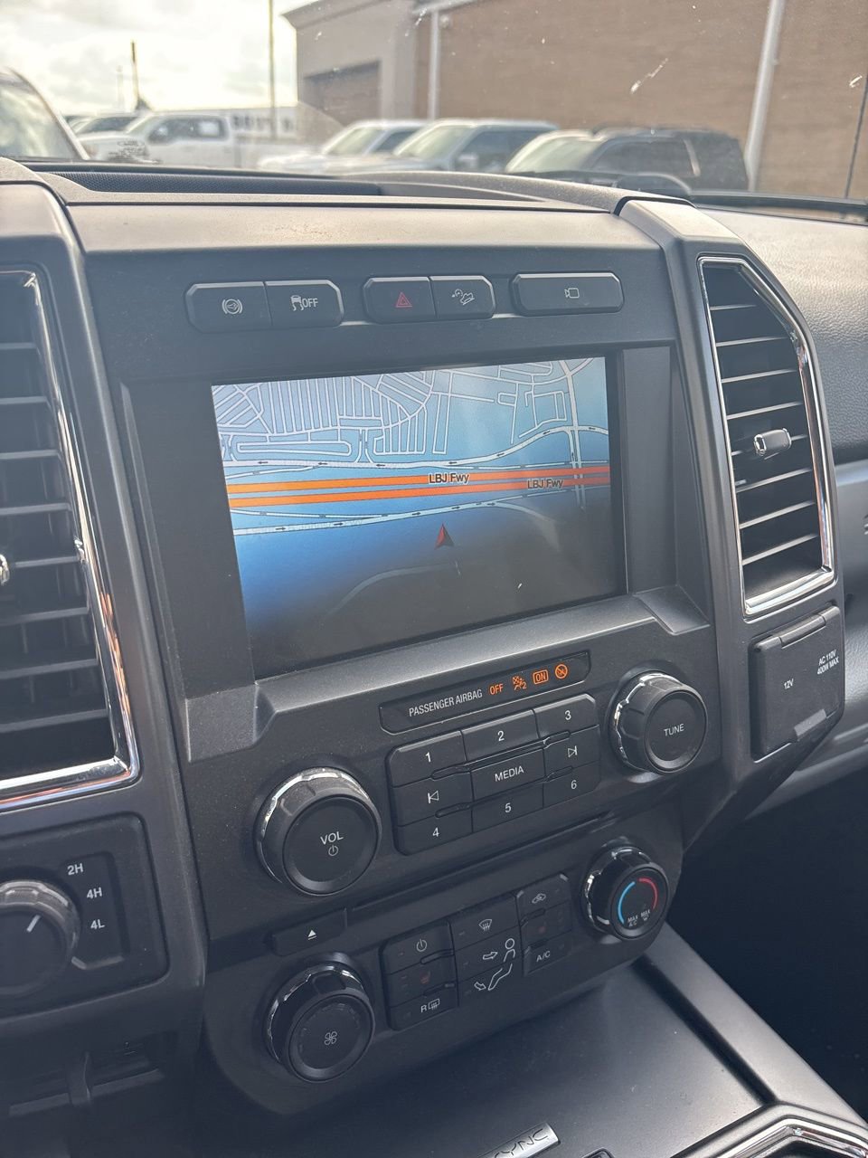 Certified 2017 Ford F350 XLT w/ XLT Premium Package image 7