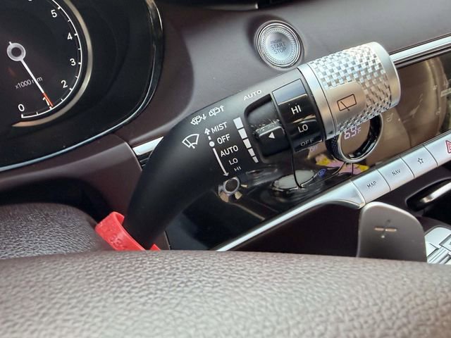 Used 2022 Genesis GV70 2.5T w/ Advanced Package image 28