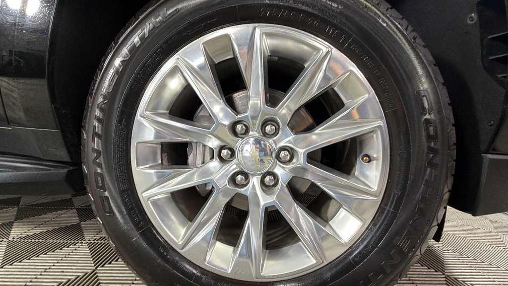 Used 2023 Chevrolet Suburban Premier RWD image 42