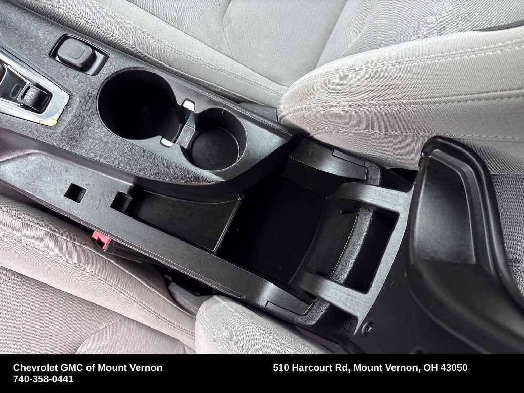 Used 2021 Chevrolet Camaro LT RWD image 27