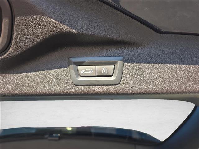 Used 2021 BMW X7 M50i w/ Dynamic Handling Package image 13