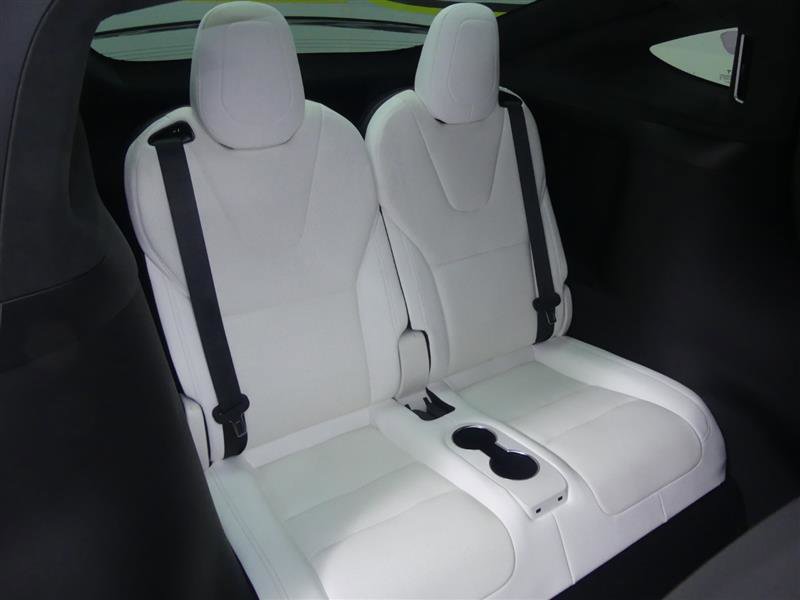 Used 2022 Tesla Model X image 23
