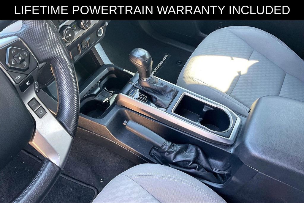 Used 2020 Toyota Tacoma SR5 w/ SR5 Appearance Package (SM) image 14