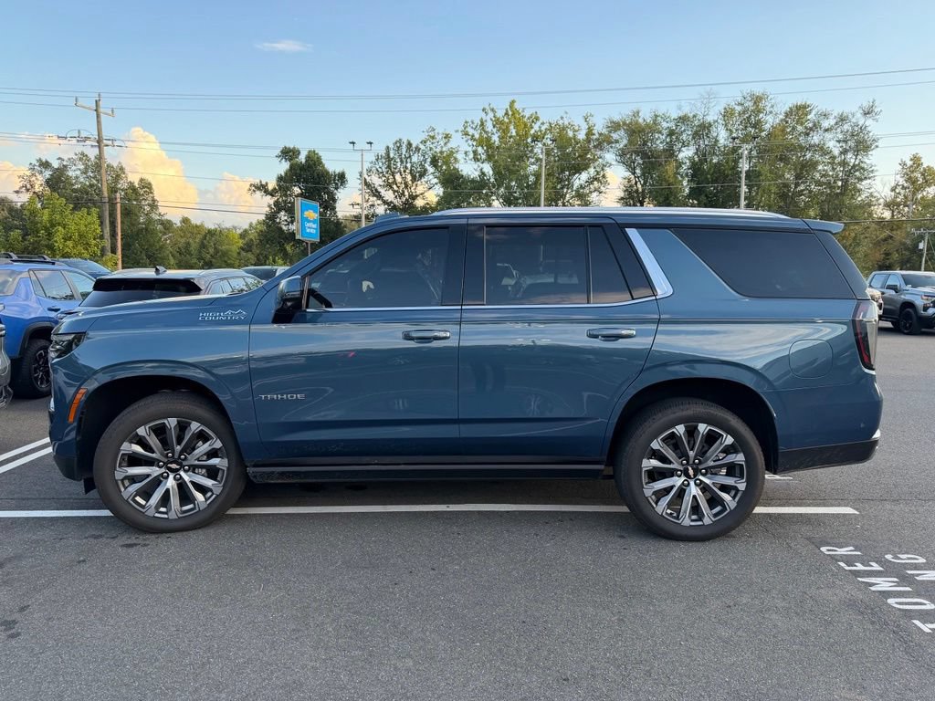 Used 2025 Chevrolet Tahoe High Country AWD/4WD image 6
