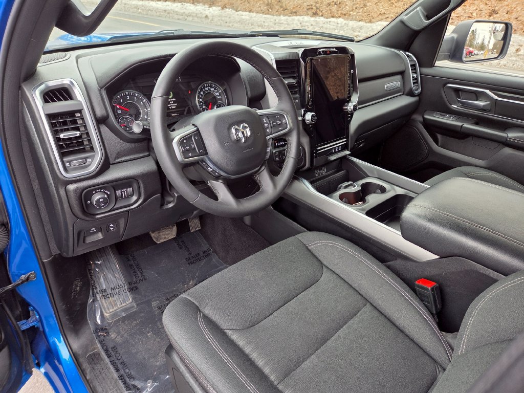 Used 2025 RAM 1500 Big Horn AWD/4WD image 11