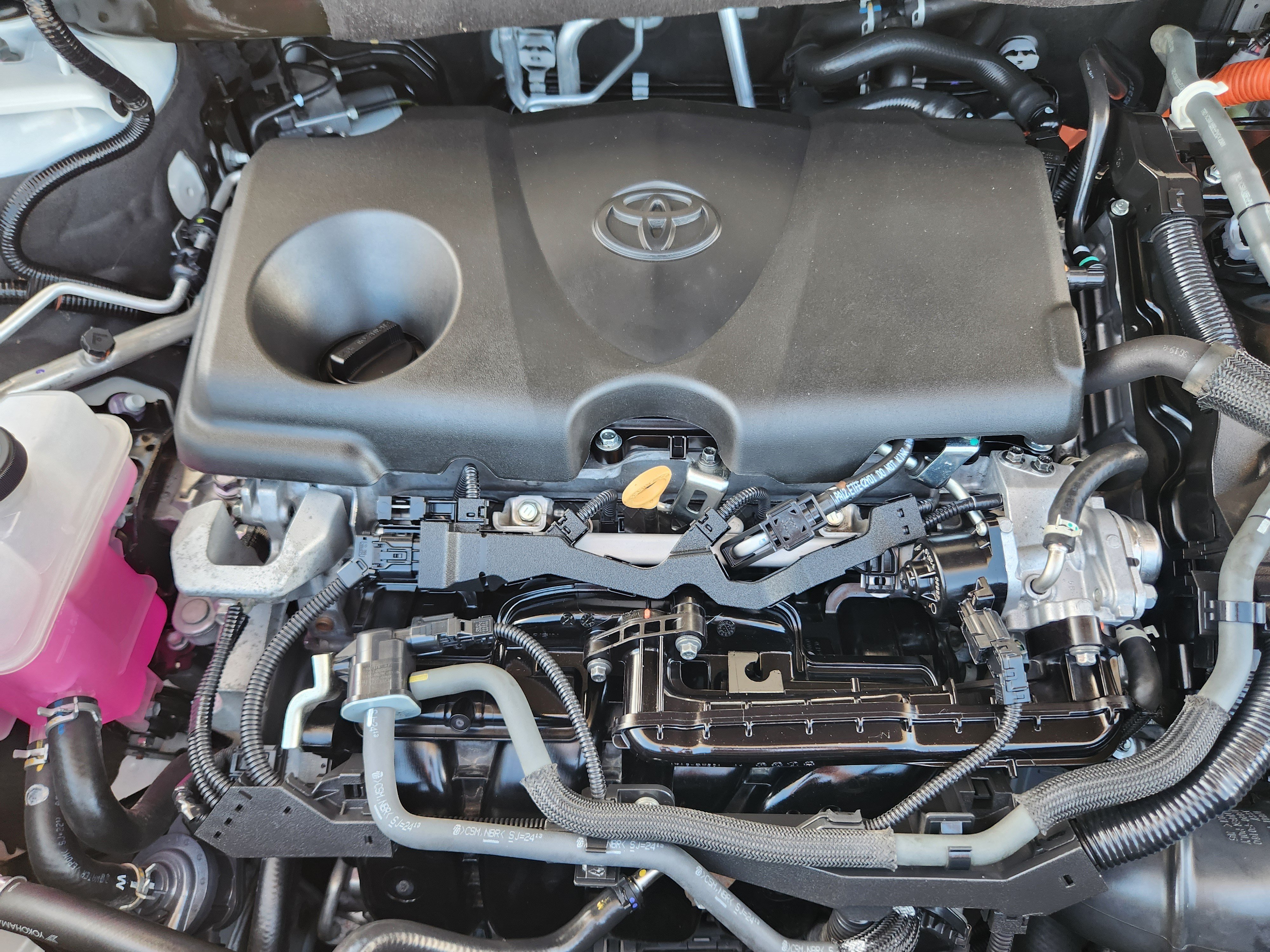 Used 2023 Toyota Highlander LE AWD/4WD image 23