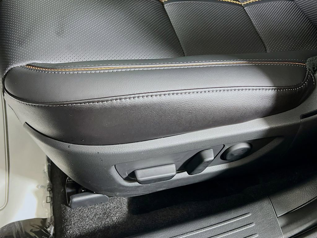 Used 2025 MAZDA CX-50 AWD 2.5 Turbo w/ Accent Package image 15