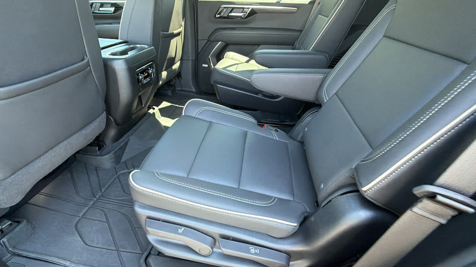 Certified 2026 Chevrolet Tahoe Premier AWD/4WD image 24