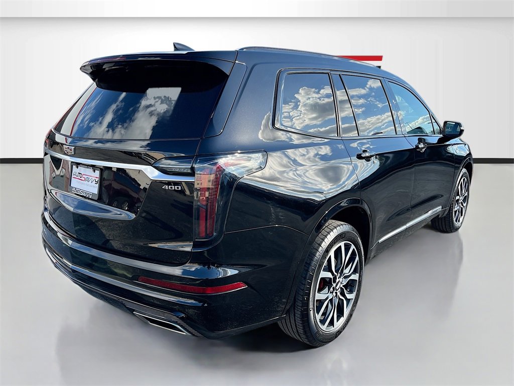 Used 2025 Cadillac XT6 Sport image 7