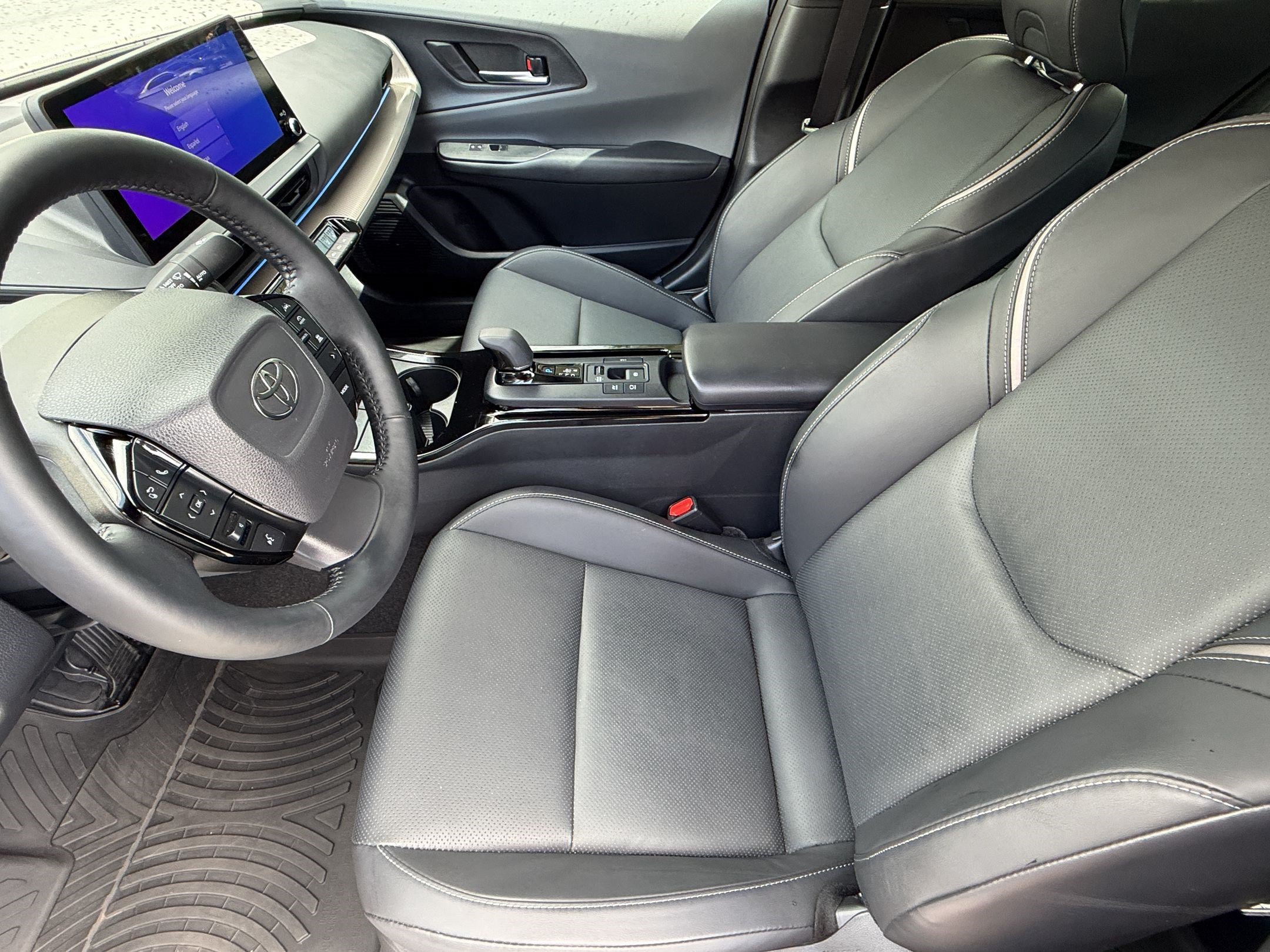 Used 2024 Toyota Prius Limited FWD image 5