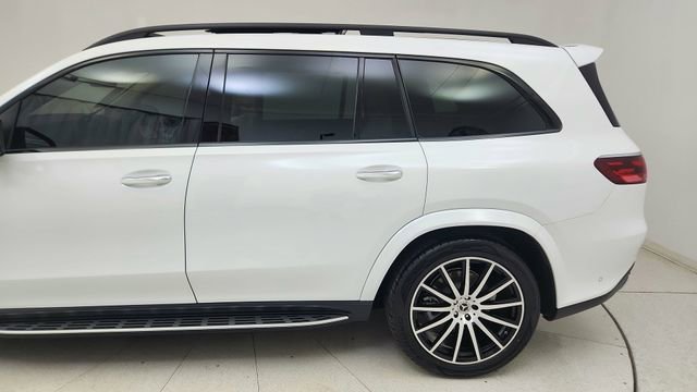 Used 2024 Mercedes-Benz GLS 450 4MATIC image 11