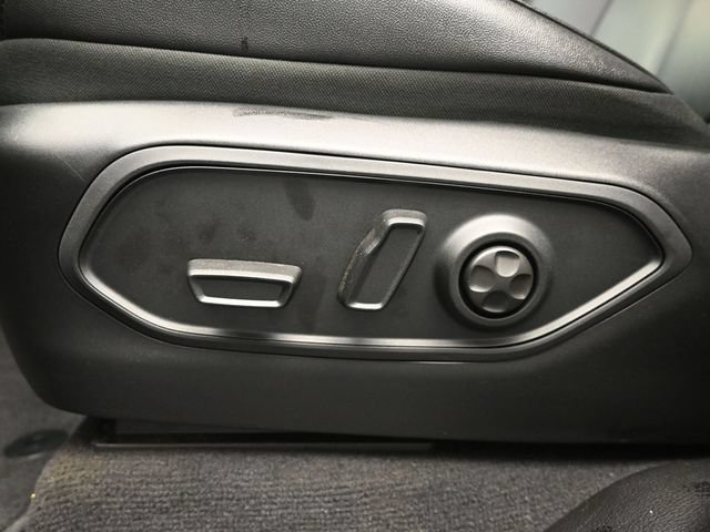 New 2024 Jeep Grand Cherokee L Limited RWD image 7