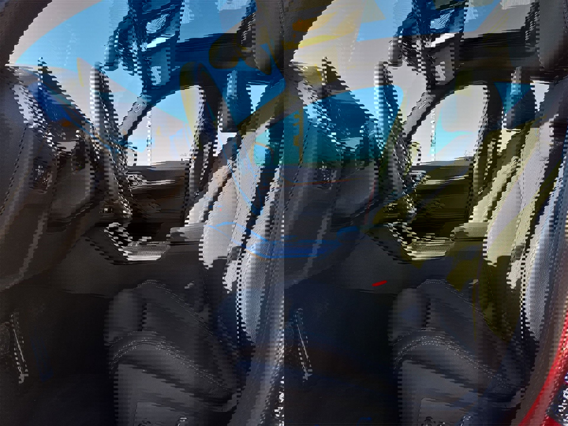 Used 2025 BMW 430i xDrive w/ M Sport Package image 16